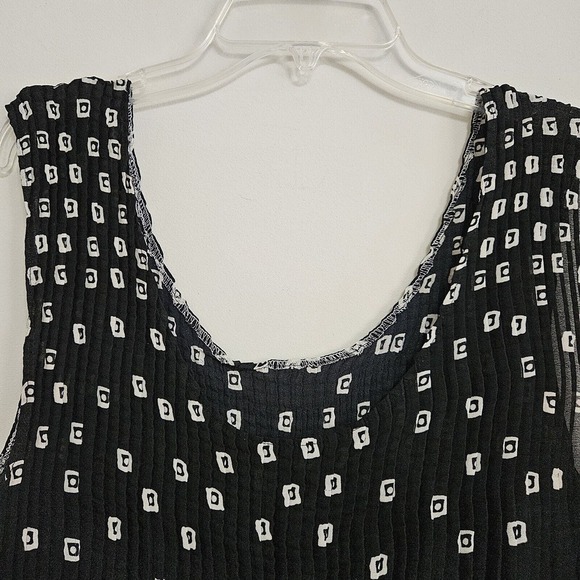 Women’s Size Medium Accordion Pleated Black Tan Floral Sleeveless Top Scoop Neck - Picture 3 of 6